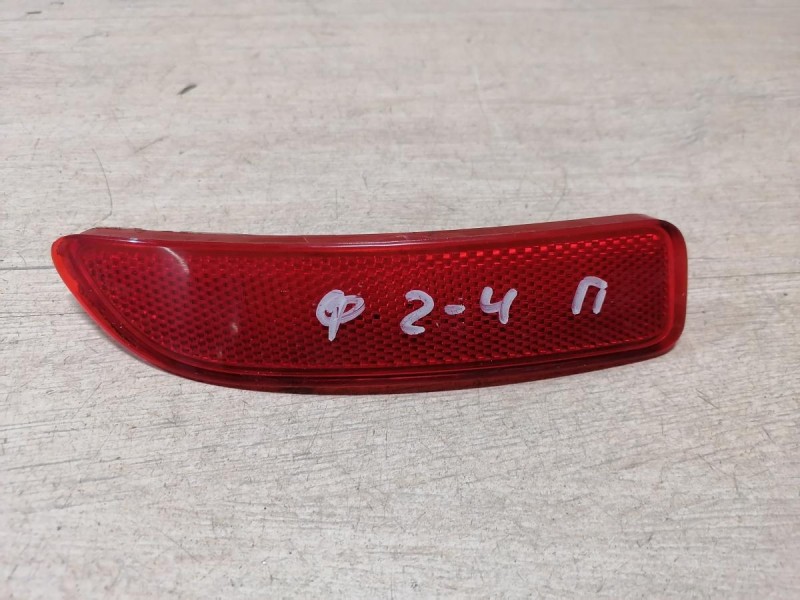 Logan ф2 №4 катафот правый