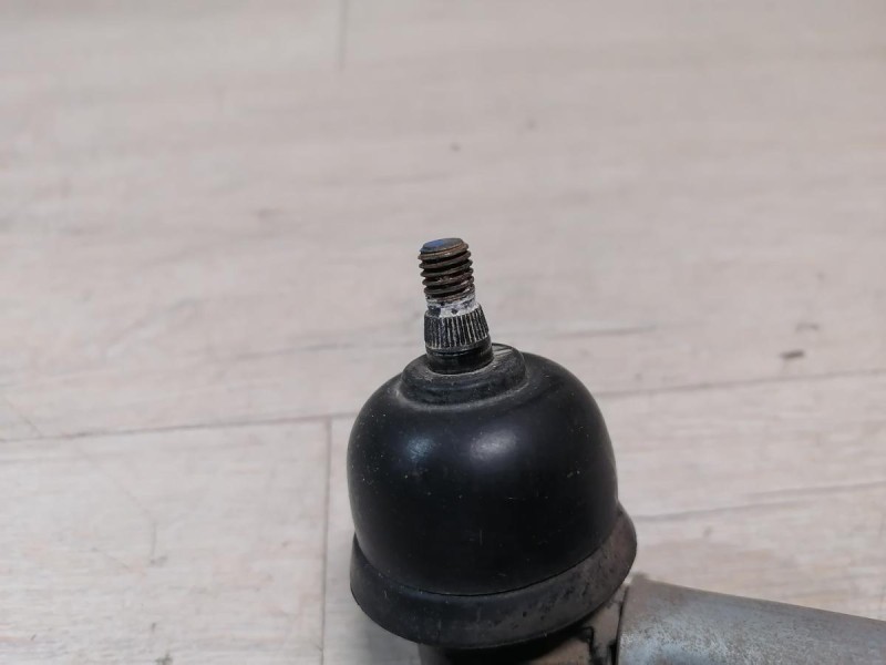 Logan ф2 №4 трапеция дворников