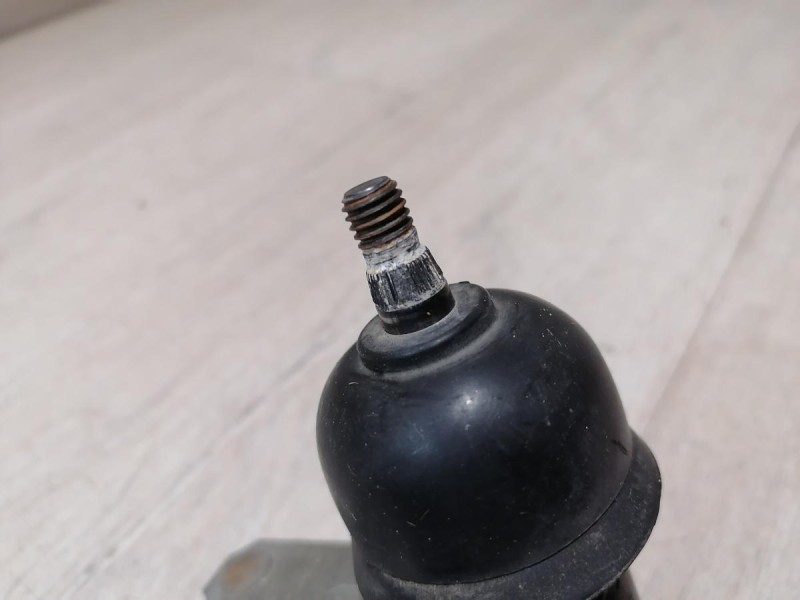 Logan ф2 №4 трапеция дворников