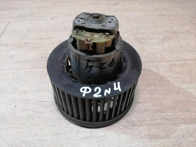 Logan ф2 №4 моторчик печки деф
