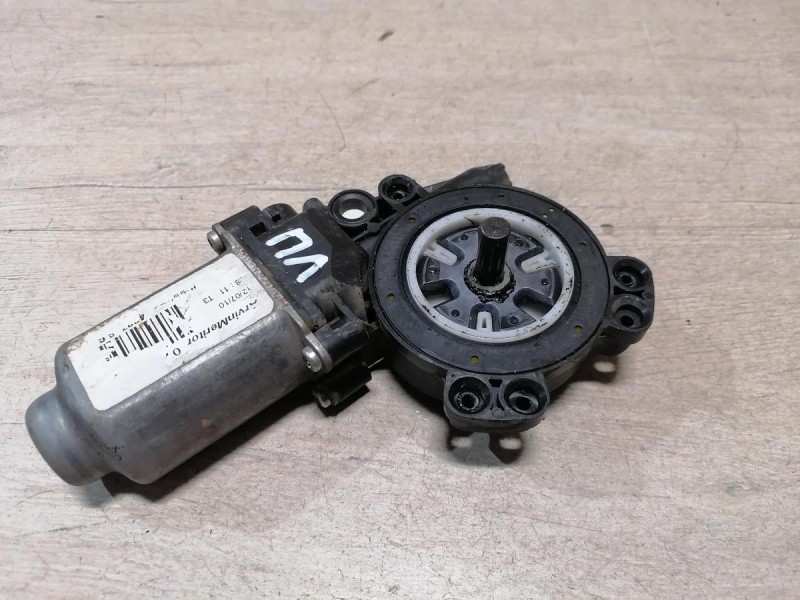 Logan ф2 №4 моторчик стеклоподъемника левый