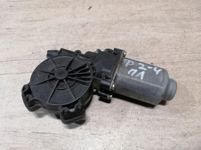 Logan ф2 №4 моторчик стеклоподъемника левый