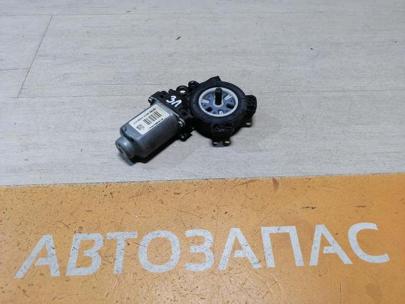 Logan ф2 №4 моторчик стеклоподъемника левый