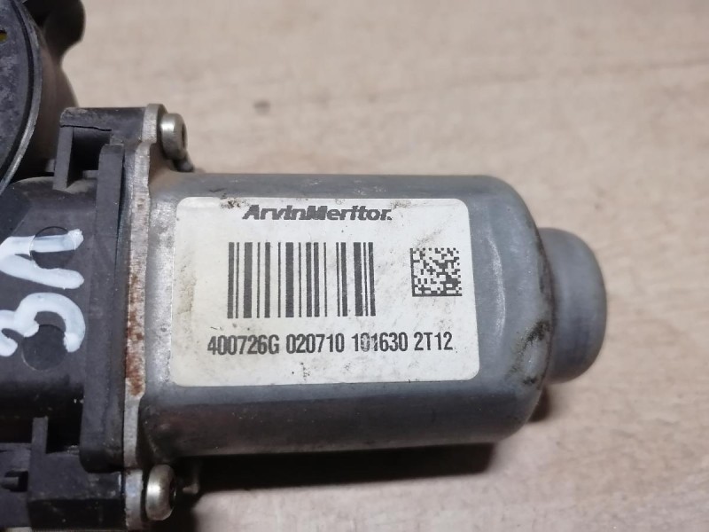 Logan ф2 №4 моторчик стеклоподъемника левый