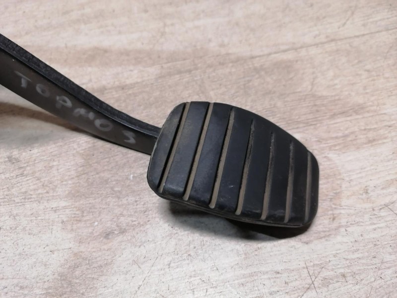 Logan ф2 №4 педаль тормоза