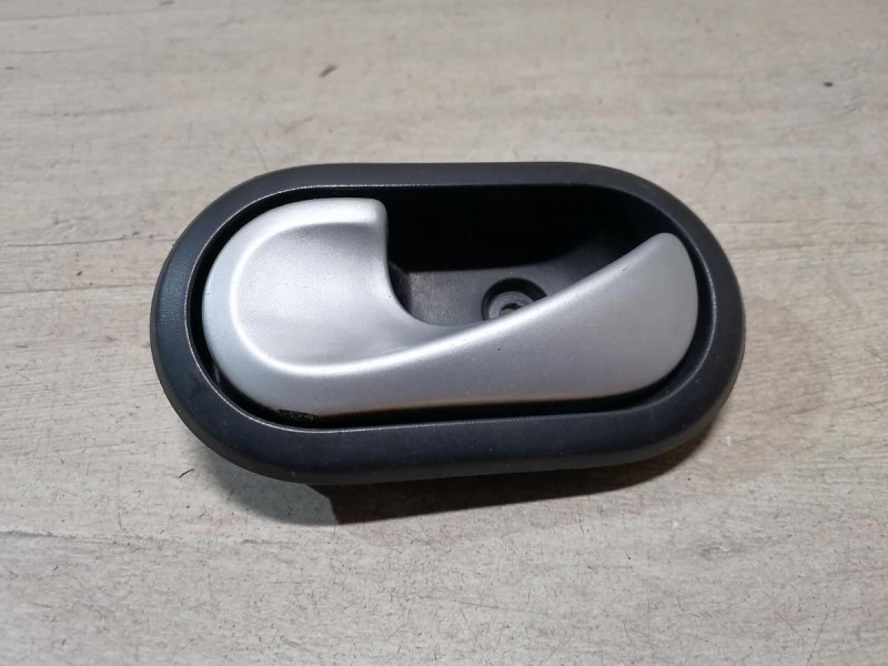 Logan ф2 №4 ручка двери внутренняя левая