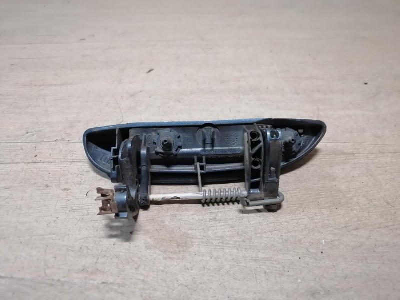 Logan ф2 №4 ручка двери наружная правая