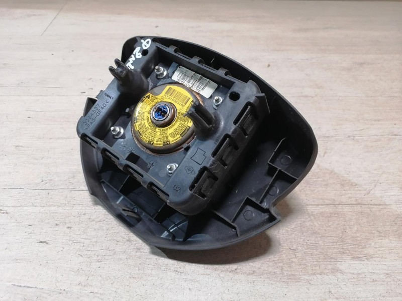 Logan ф2 №4 подушка безопасности в руль стрел