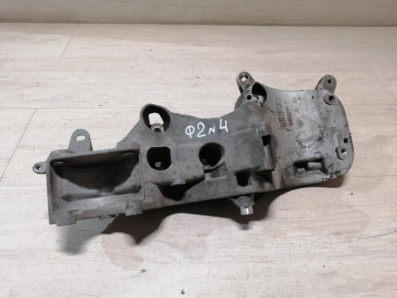 Logan ф2 №4 кронштейн генератора кондиционера
