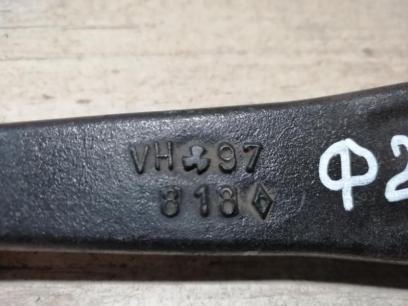 Logan ф2 №4 вилка сцепления