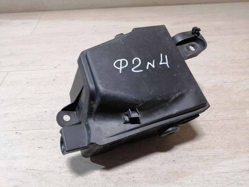 Logan ф2 №4 корпус блока предохранителей деф
