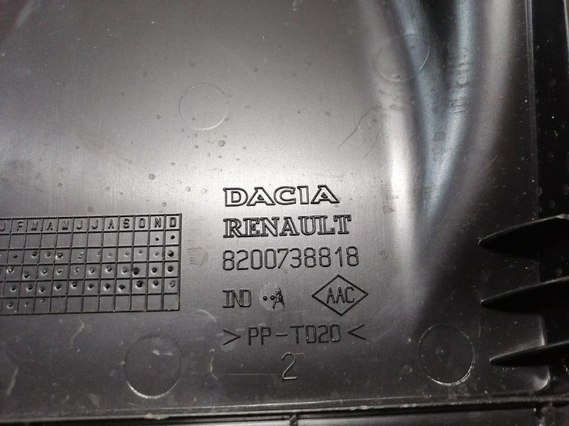 Logan ф2 №4 корпус блока предохранителей деф