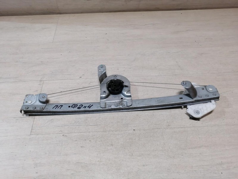 Logan ф2 №4 стеклоподъемник передний правый эл