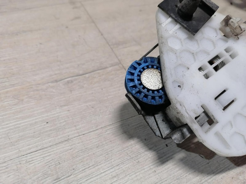 Logan ф2 №4 стеклоподъемник передний правый эл