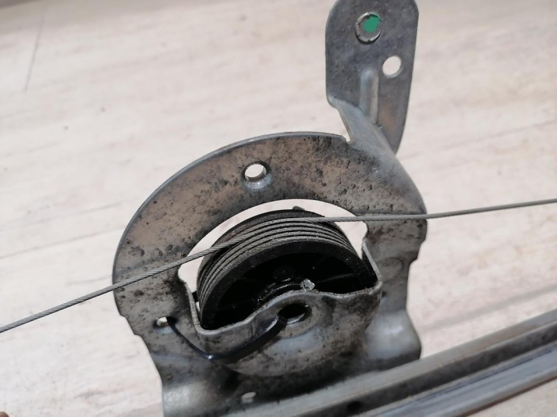 Logan ф2 №4 стеклоподъемник передний правый эл