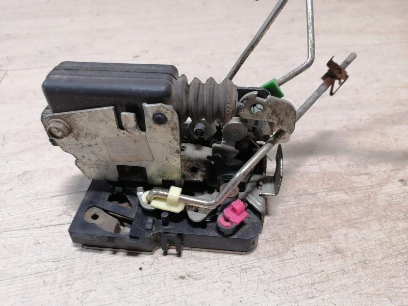 Logan ф2 №4 замок двери передний левый 2к