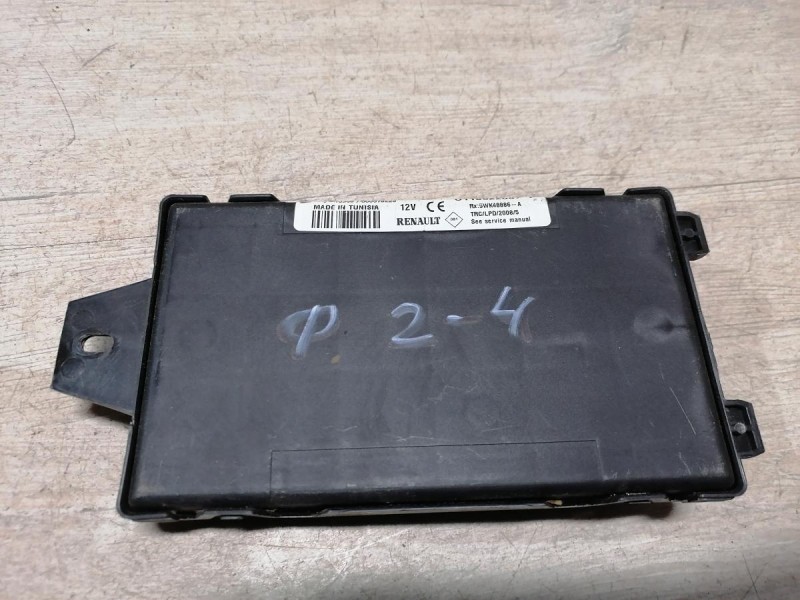 Logan ф2 №4  блок управления двигателем эбу мозги блок комфорта чипы