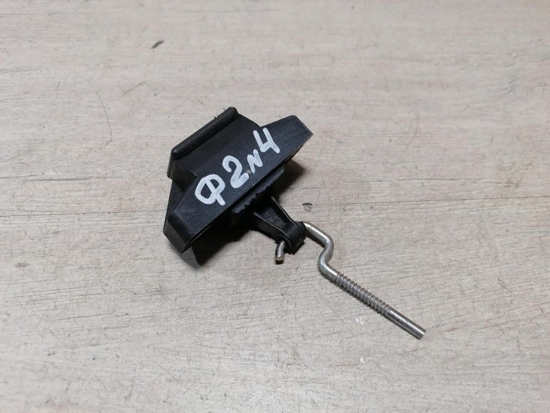 Logan ф2 №4 замок багажника