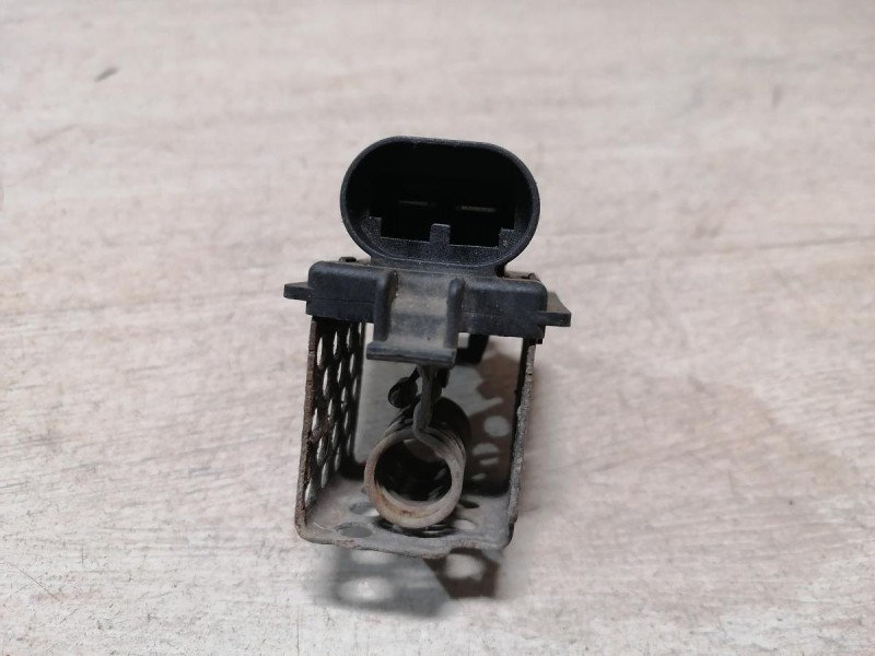 Logan ф2 №4 резистор вентилятора охлаждения