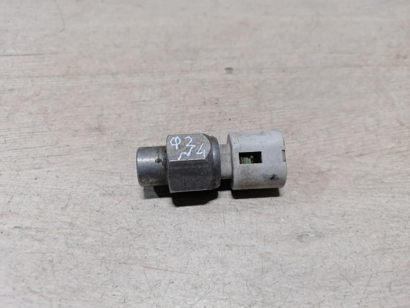 Logan ф2 №4 датчик ГУР