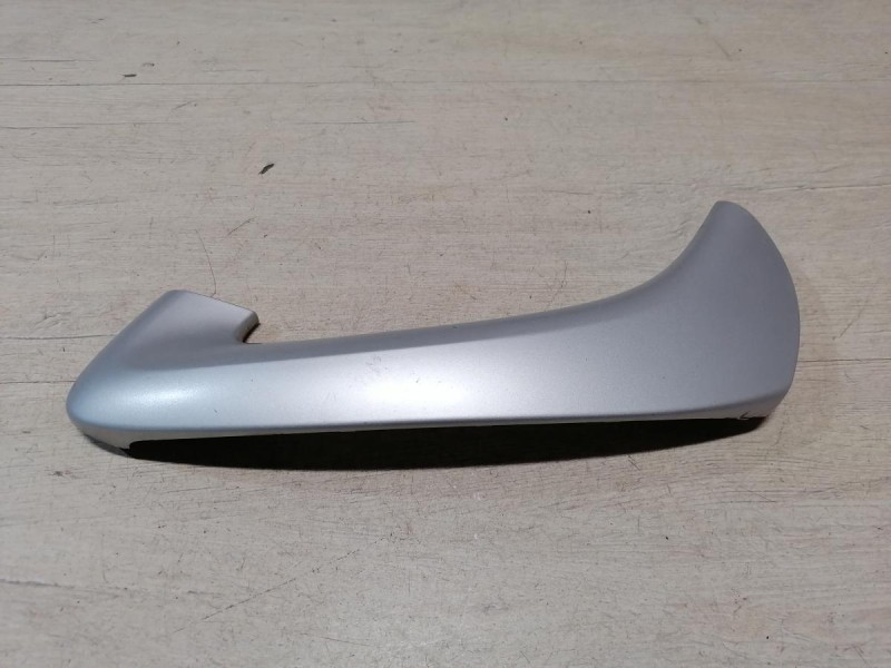 Logan ф2 №4 накладка ручки обшивки двери передняя правая