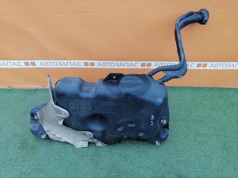 Logan ф2 №4 бензобак