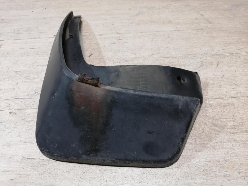 Logan ф2 №4 брызговик задний левый деф