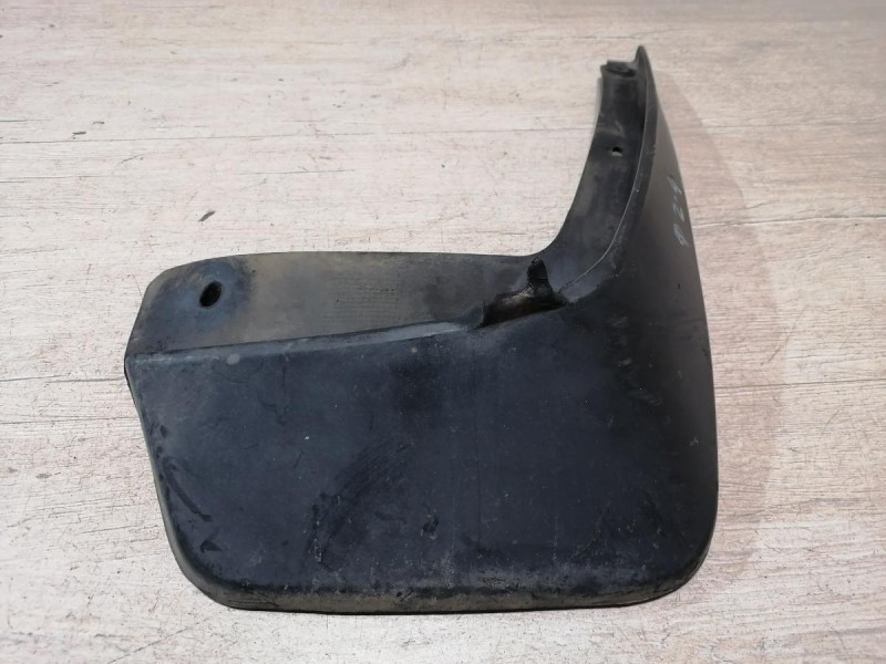 Logan ф2 №4 брызговик задний правый деф