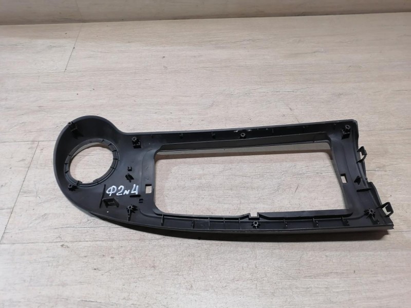 Logan ф2 №4 накладка торпедо под подушку безопасности пассажира дефлектор