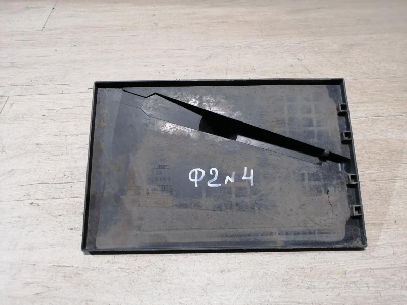 Logan ф2 №4 площадка под аккумулятор