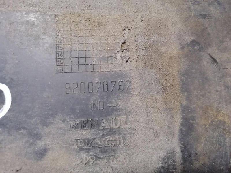 Logan ф2 №4 площадка под аккумулятор