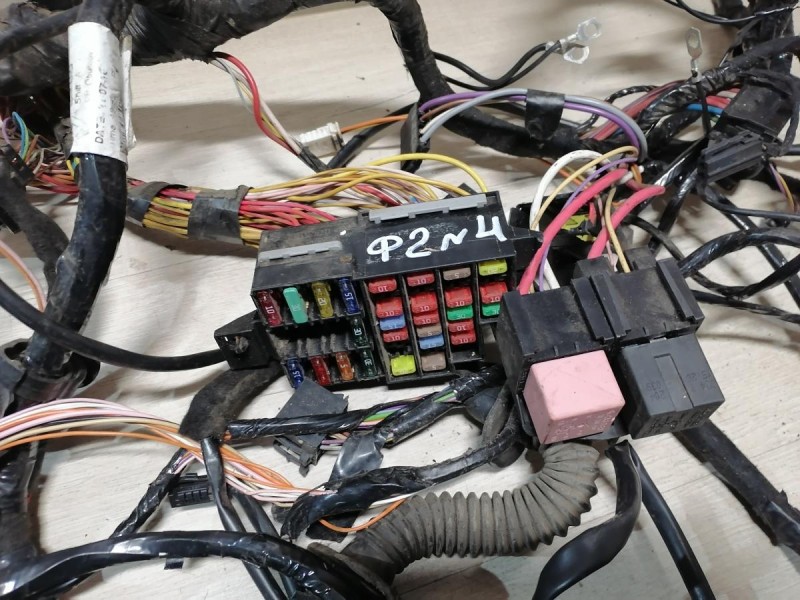 Logan ф2 №4 проводка салона 16кл конд