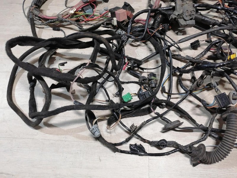 Logan ф2 №4 проводка салона 16кл конд