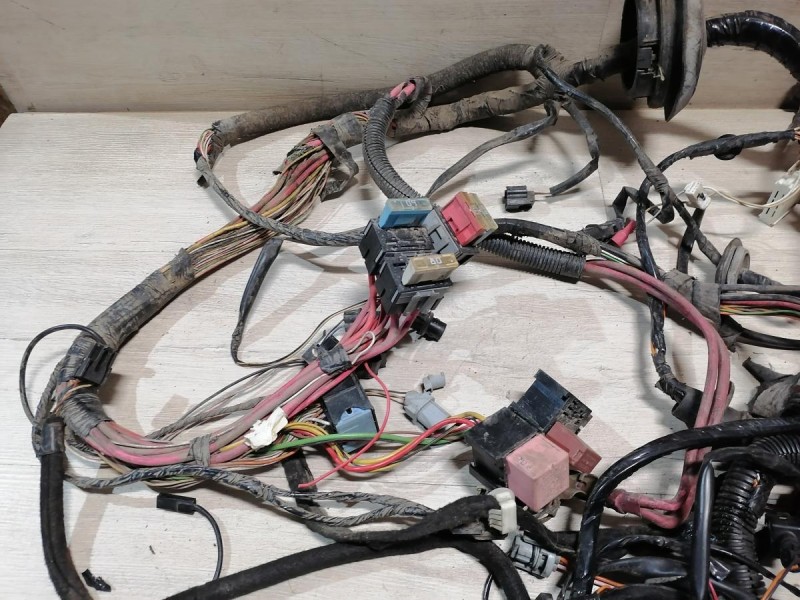 Logan ф2 №4 проводка салона 16кл конд