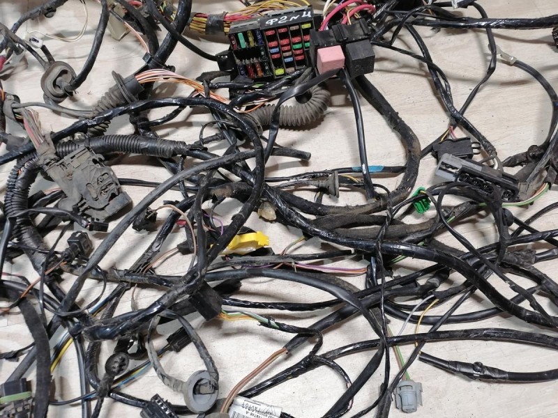 Logan ф2 №4 проводка салона 16кл конд