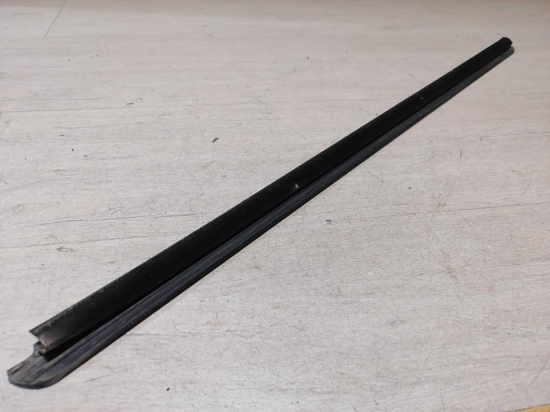 Logan ф2 №4 бархотка наружная задняя левая