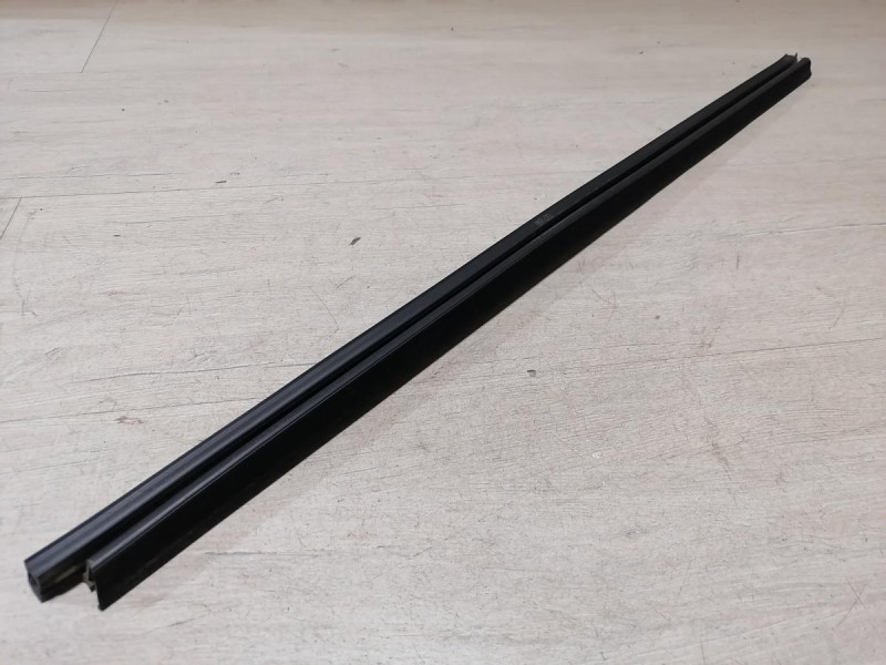 Logan ф2 №4 бархотка внутренняя передняя левая