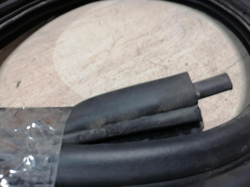 Logan ф2 №4 уплотнитель дверного проема передний правый