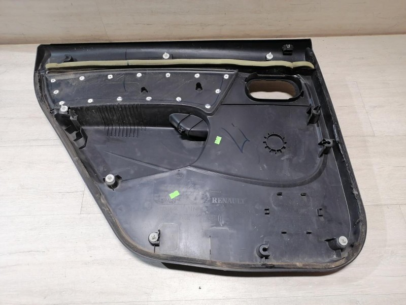 Logan ф2 №4 обшивка двери задняя правая