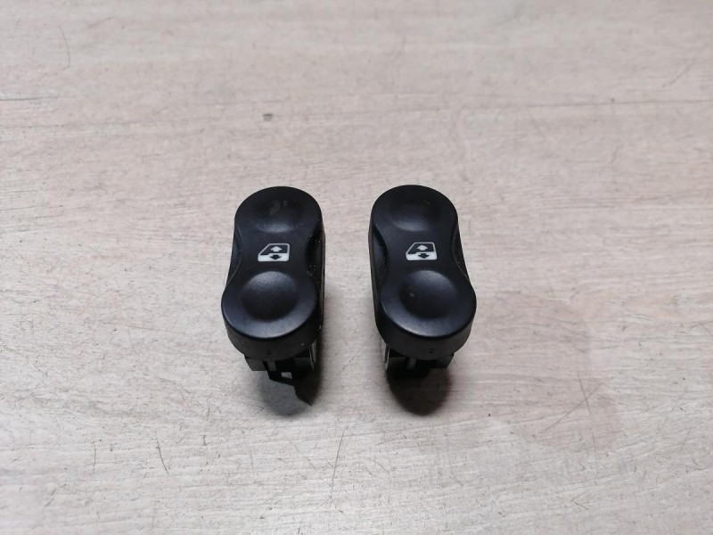 Logan ф2 №4 кнопка стеклоподъемника