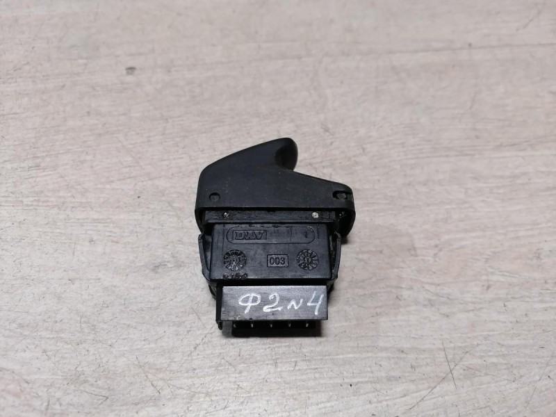 Logan ф2 №4 кнопка стеклоподъемника задних пассажиров