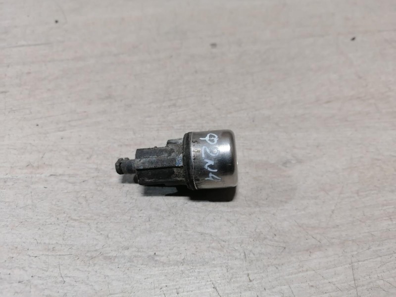 Logan ф2 №4 замок зажигания не к-кт