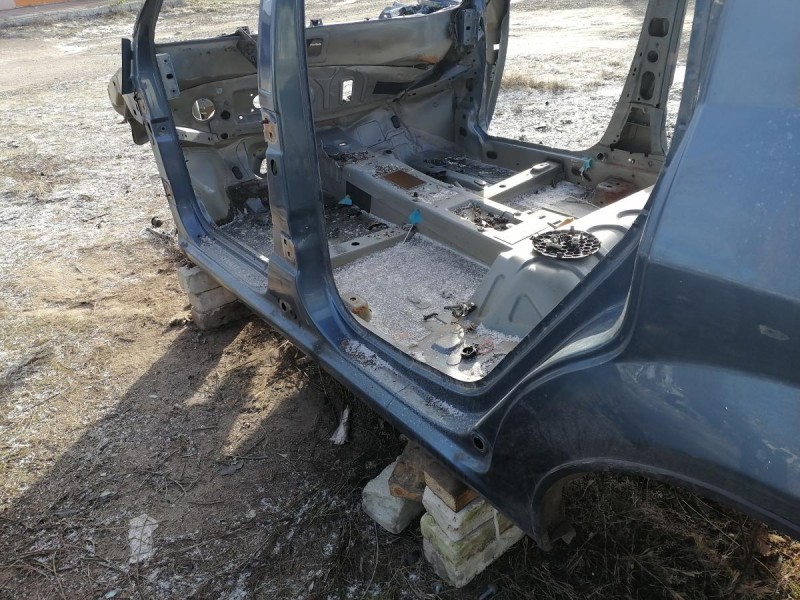 Logan ф2 №4 порог левый