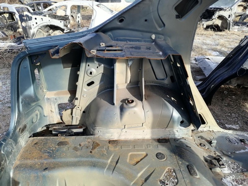 Logan ф2 №4 крыло заднее левое