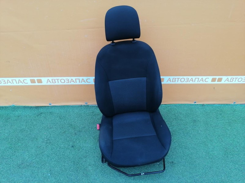 Logan №51 сиденье переднее к-кт деф