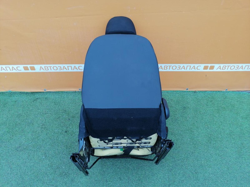 Logan №51 сиденье переднее к-кт деф