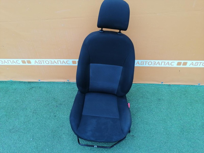 Logan №51 сиденье переднее к-кт деф