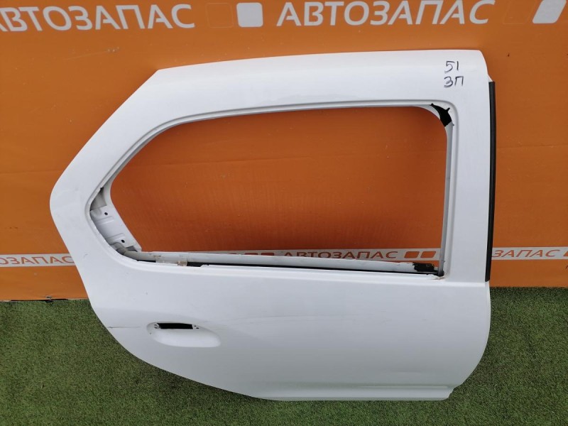 Logan №51 дверь задняя правая деф