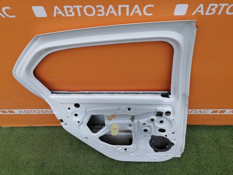 Logan №51 дверь задняя левая