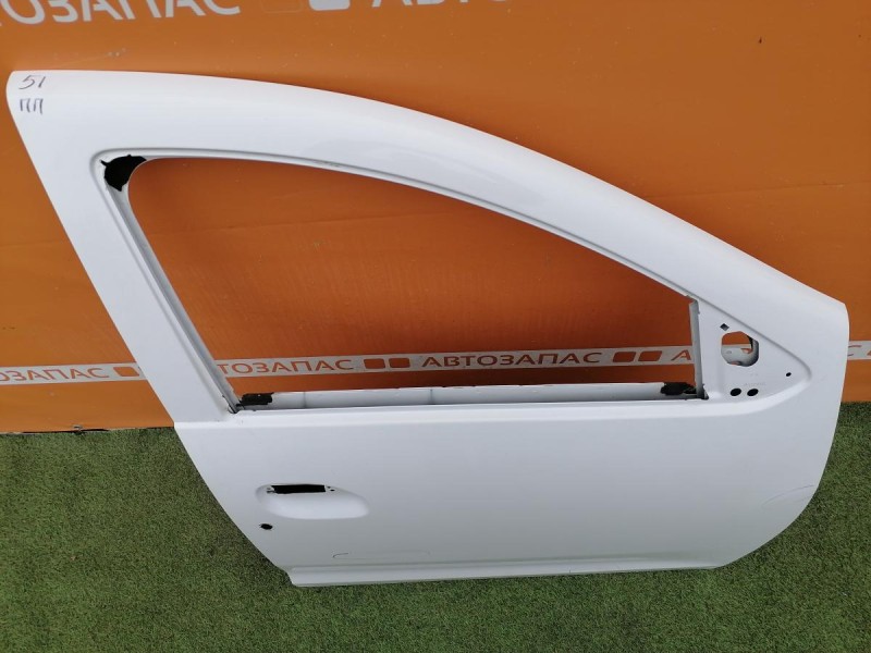 Logan №51 дверь передняя правая деф